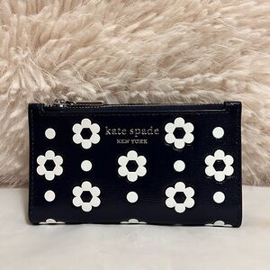 Kate Spade Morgan Daisy dot small slim bifold wallet